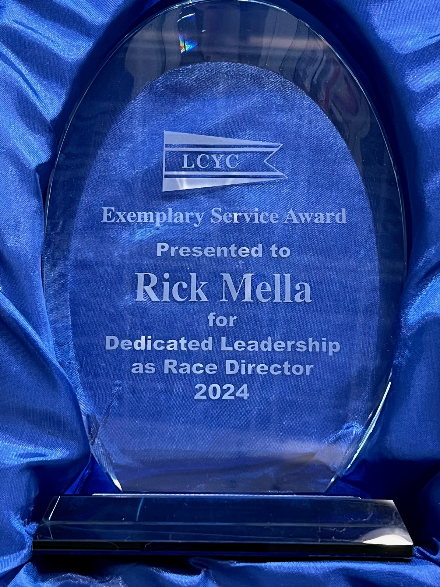 Custom Engraving_Glass_8" Oval Halo Blue base award (sandcarving)
